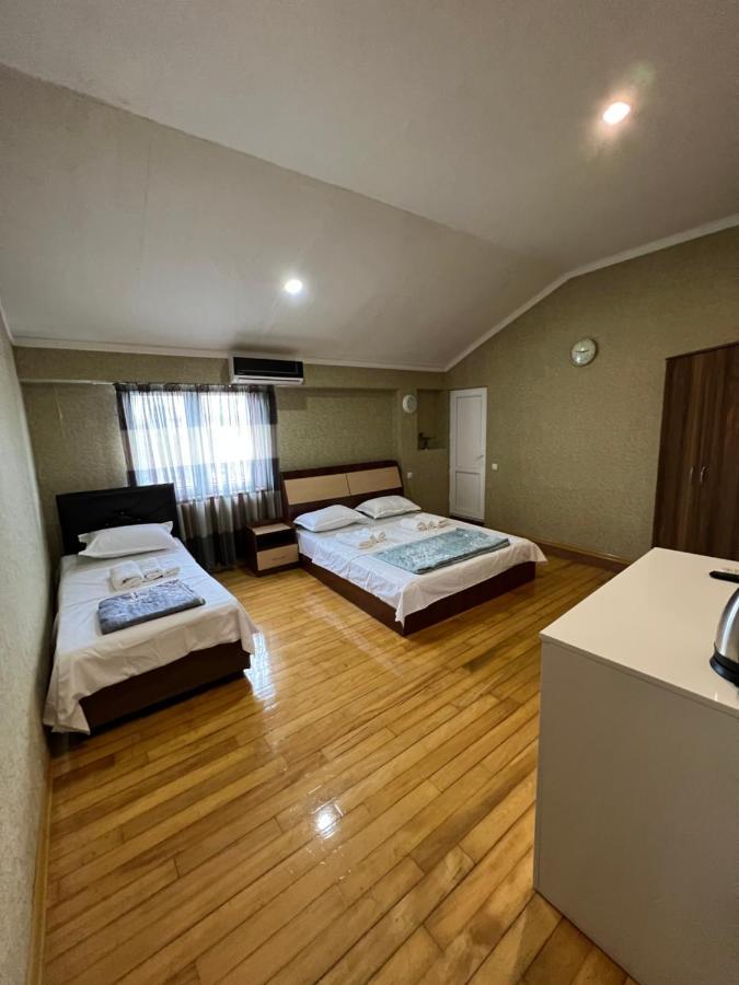 Twins Guest House Batumi Exteriér fotografie